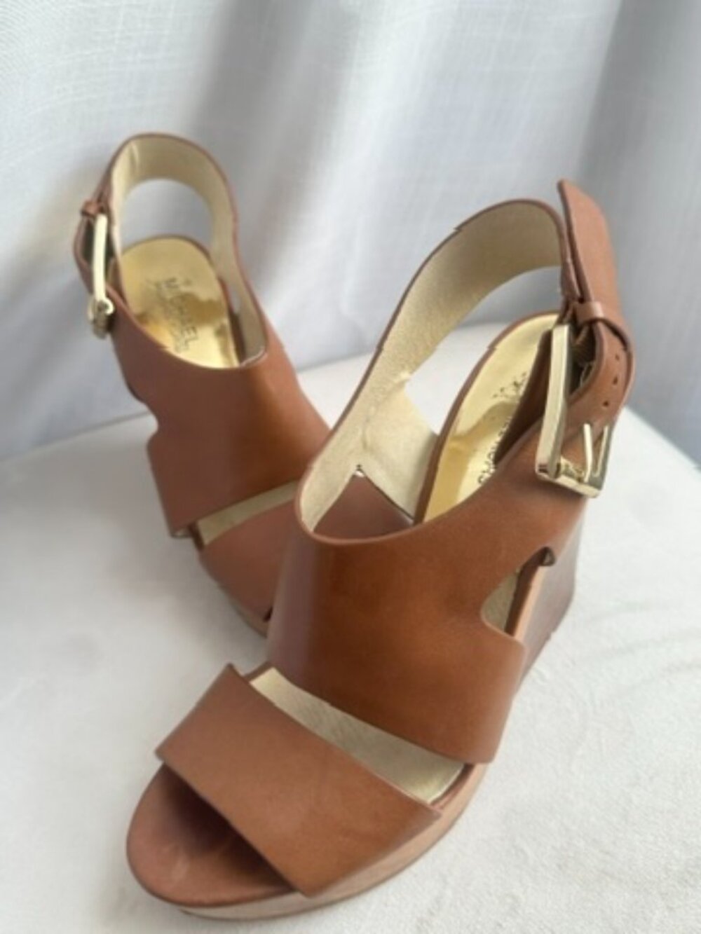 Michael Kors Leather Wedge Sandals 7.5 Brown Gold Buckle Platform - Picture 2 of 5